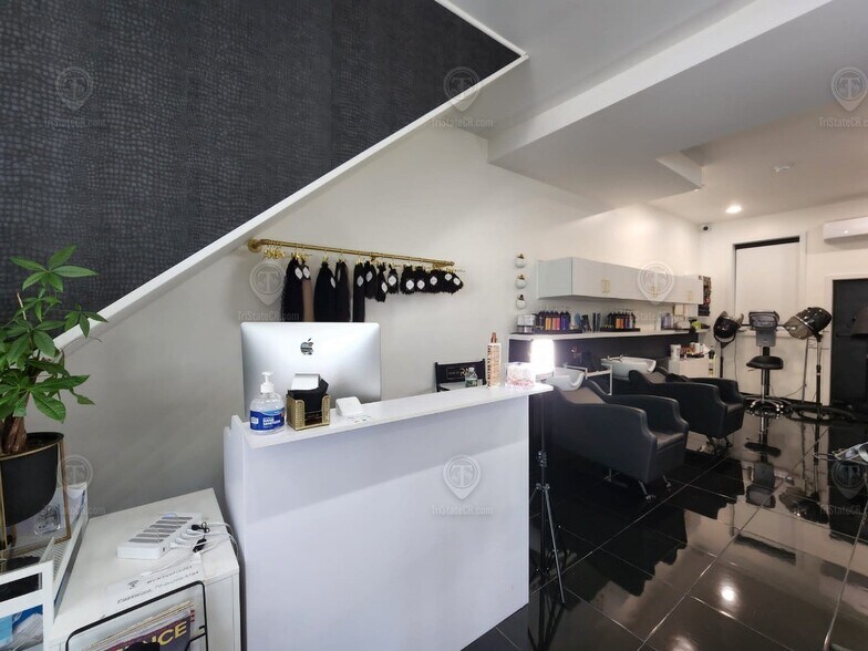 More Photos Of 970 Rogers Ave, Brooklyn Flex For Lease