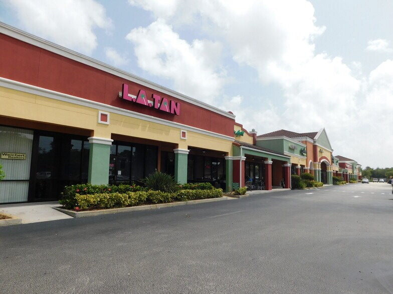 More Photos Of 7640 N Wickham Rd, Melbourne General Retail For Lease