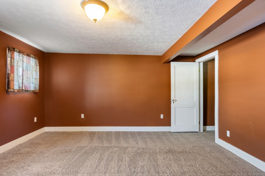 More Photos Of 75 Germania St, Galeton General Retail For Sale