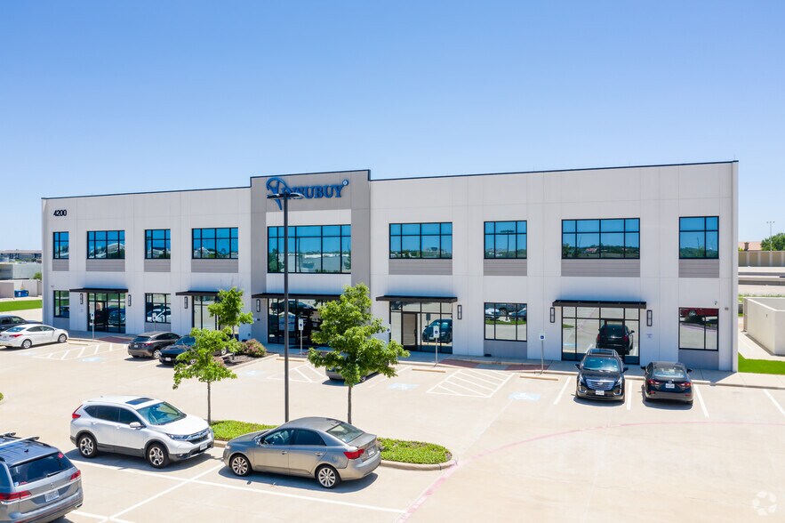 More Photos Of 4200 Mapleshade Ln, Plano Office For Lease