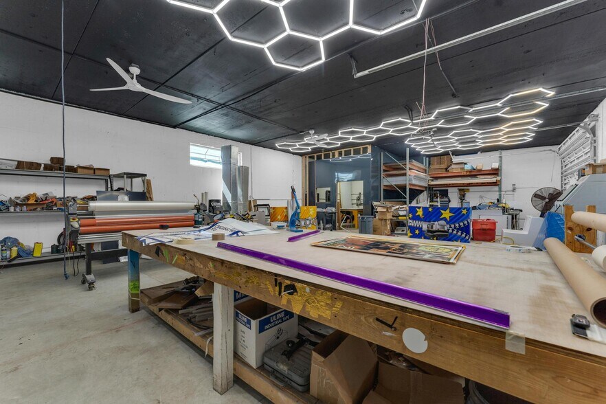 More Photos Of 4611 SW 44th Ave, Dania Warehouse For Lease