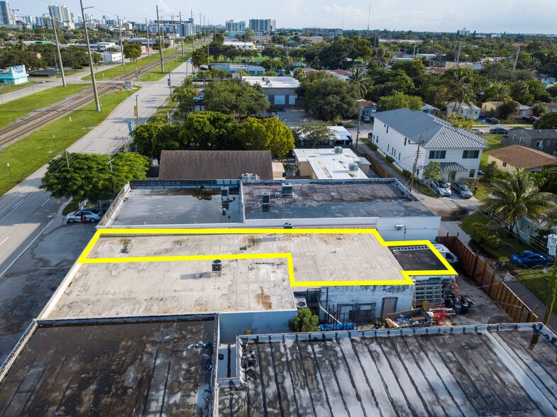 More Photos Of 1318 N Dixie Hwy, Hollywood Storefront Retail Office For Lease