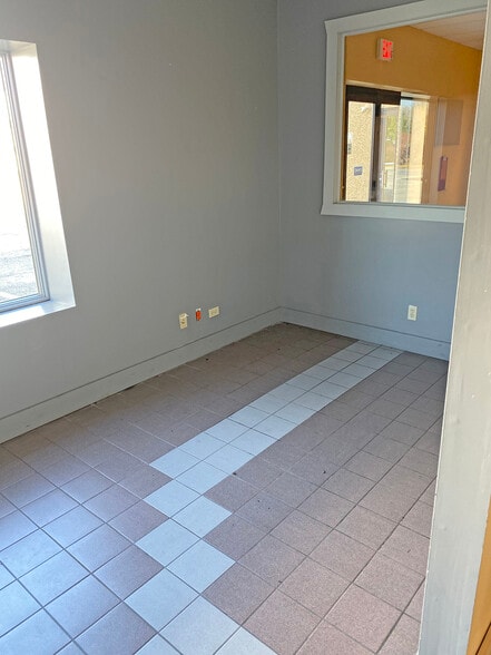 More Photos Of 110 N Courtland St, East Stroudsburg Auto Dealership For Sale