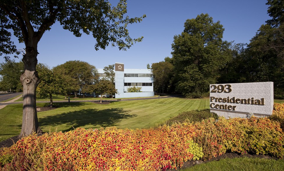 More Photos Of 293 Eisenhower Pky, Livingston Office For Lease