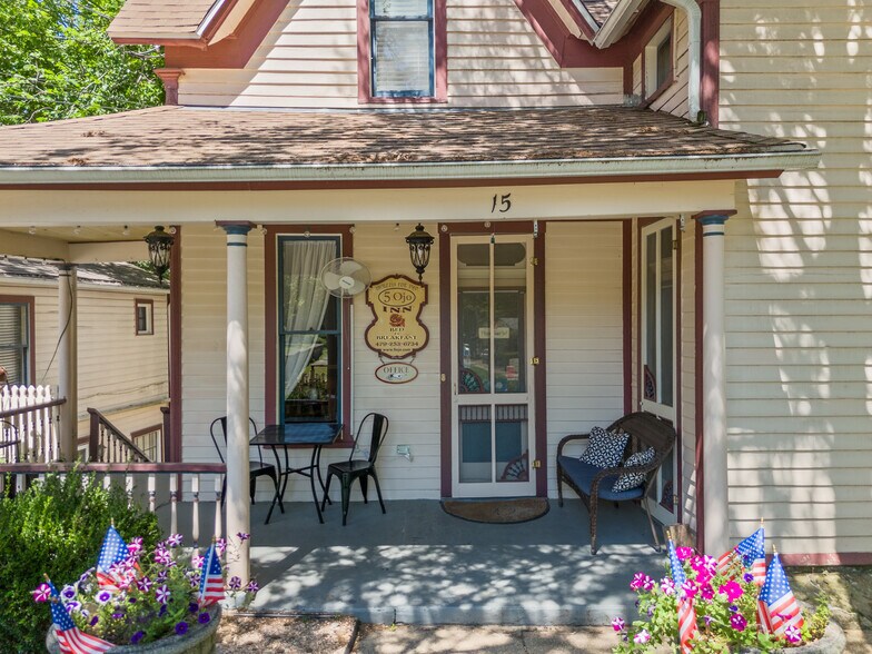 More Photos Of 5 Ojo St, Eureka Springs Hospitality For Sale