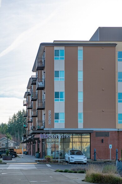 More Photos Of 13209 39th Ave SE, Mill Creek General Retail For Lease