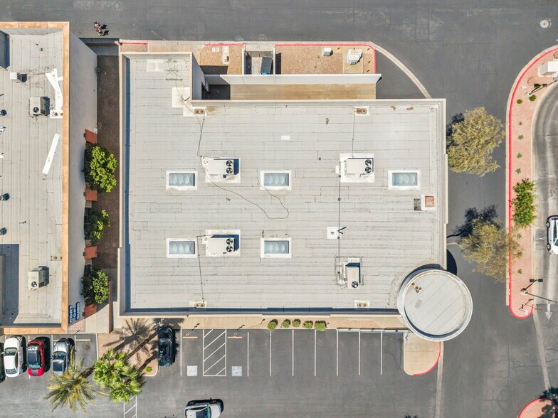 More Photos Of 159 N Gibson Rd, Henderson Warehouse For Sale