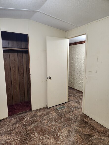 More Photos Of 23927 Alanwood Dr, San Antonio Manufactured Housing Mobile Home Park For Sale
