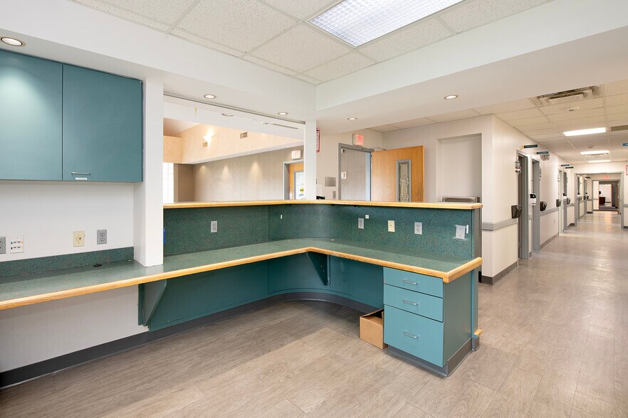 More Photos Of 12744 State Rd, North Royalton Medical For Lease