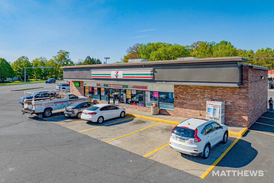 Primary Photo Of 2251 Veterans Hwy, Levittown Freestanding For Sale