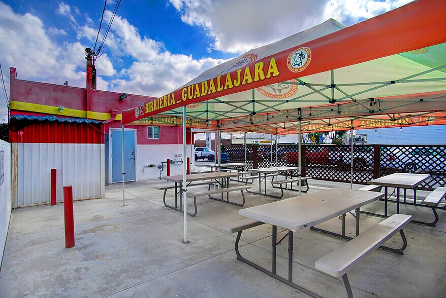 More Photos Of 11919 Garfield Ave, South Gate Restaurant For Sale