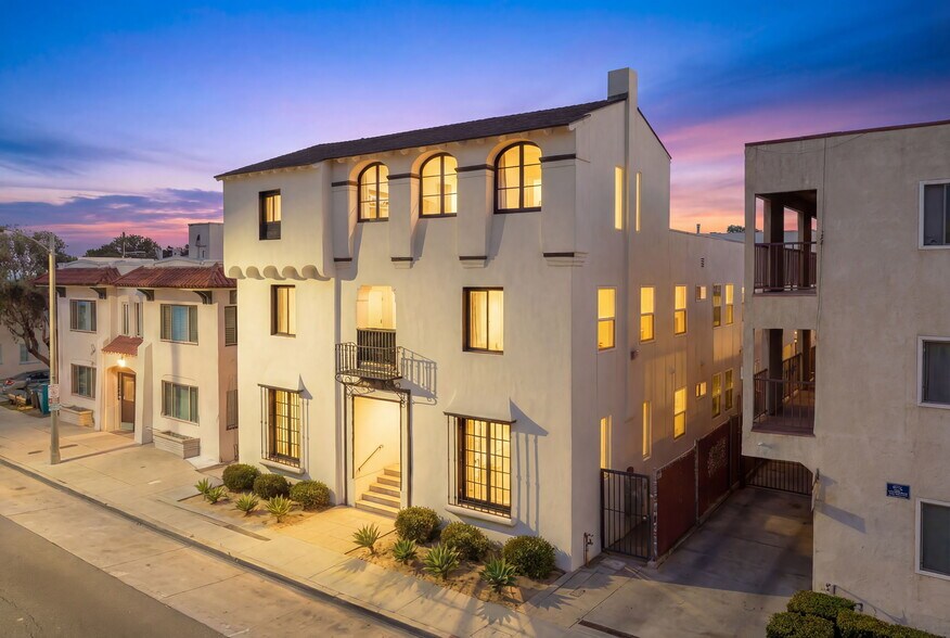More Photos Of 1827 E 4th St, Long Beach Apartments For Sale