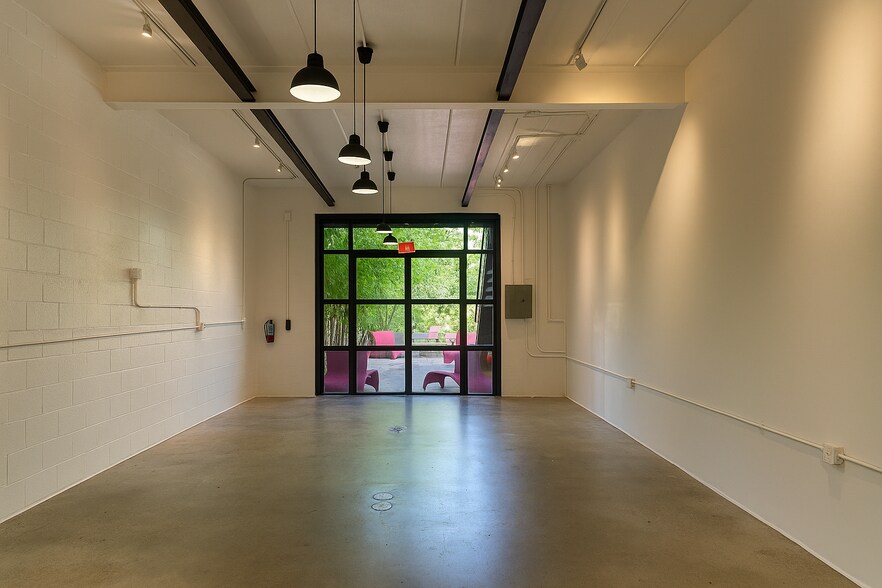 More Photos Of 7610-7636 NE 4th Ct, Miami Industrial For Lease