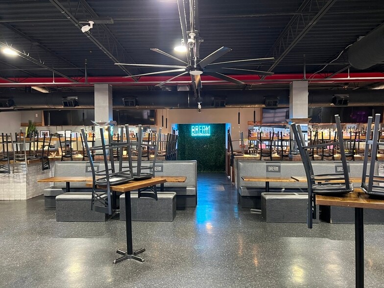 More Photos Of 2301 Crutchfield St, Chattanooga General Retail For Sale