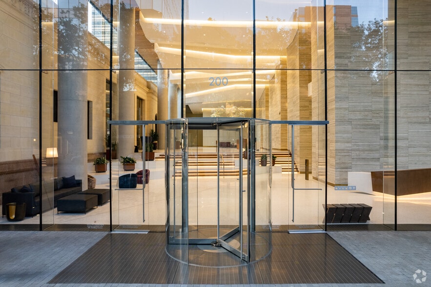 More Photos Of 200 W 6th St, Austin Office For Lease