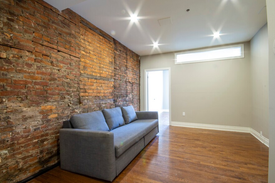 More Photos Of 138 James St N, Hamilton Storefront Retail Residential For Lease