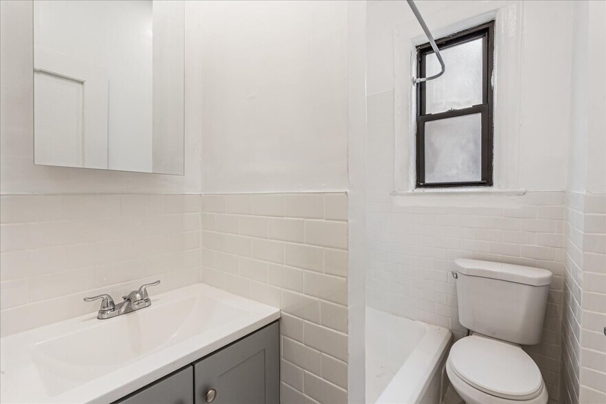 More Photos Of 3625 30th St, Long Island City Apartments For Sale