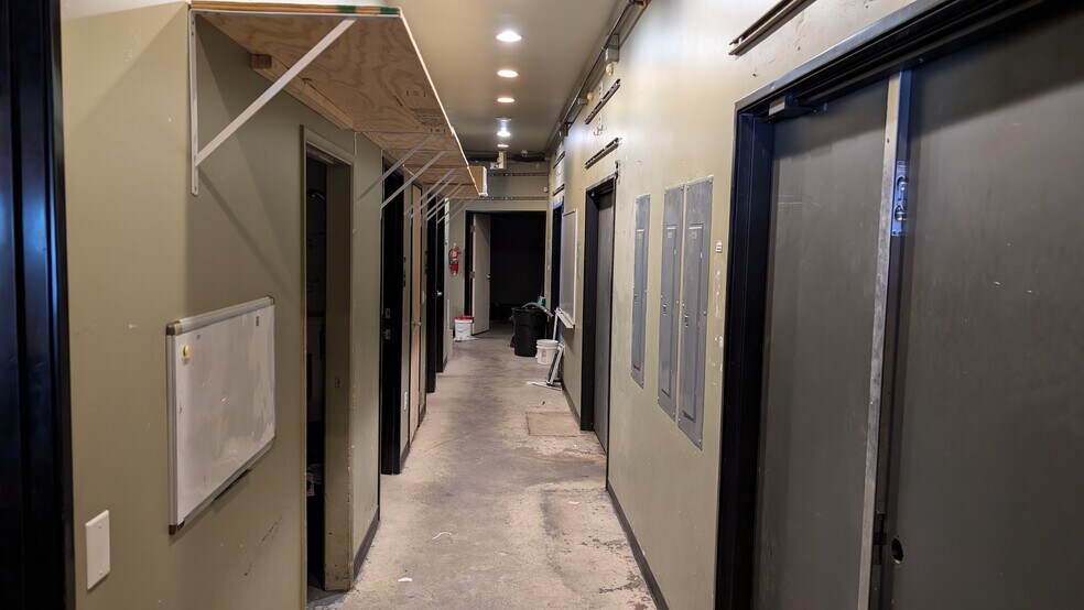 More Photos Of 460 N Switzer Canyon Dr, Flagstaff Storefront Retail Office For Sale