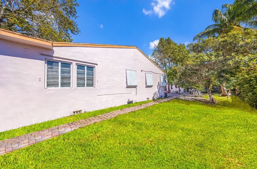 More Photos Of 605 NW 34th Ave, Miami Apartments For Sale