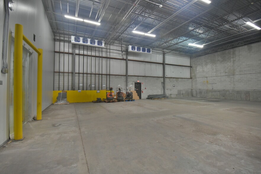 More Photos Of 378 Page St, Stoughton Light Distribution For Sale