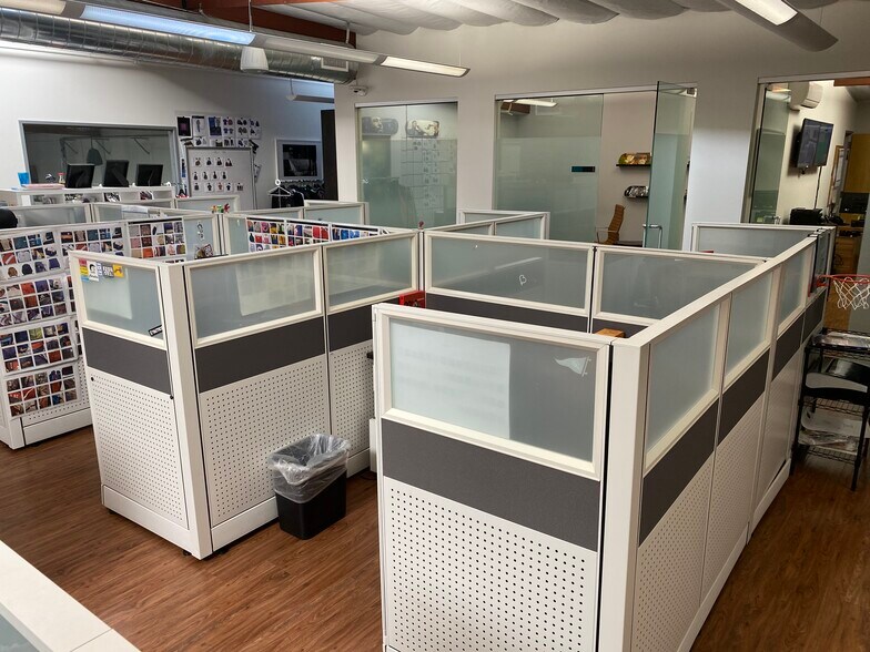 More Photos Of 9223 Eton Ave, Chatsworth Manufacturing For Lease