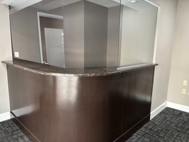 More Photos Of 1244 Fort Washington Ave, Fort Washington Medical For Lease