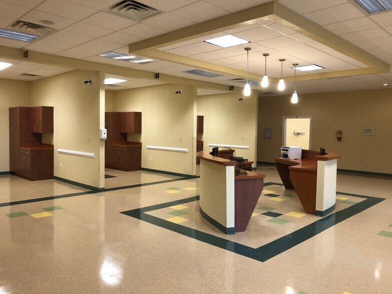 More Photos Of 102 Northside Park, Elizabeth City Medical For Sale