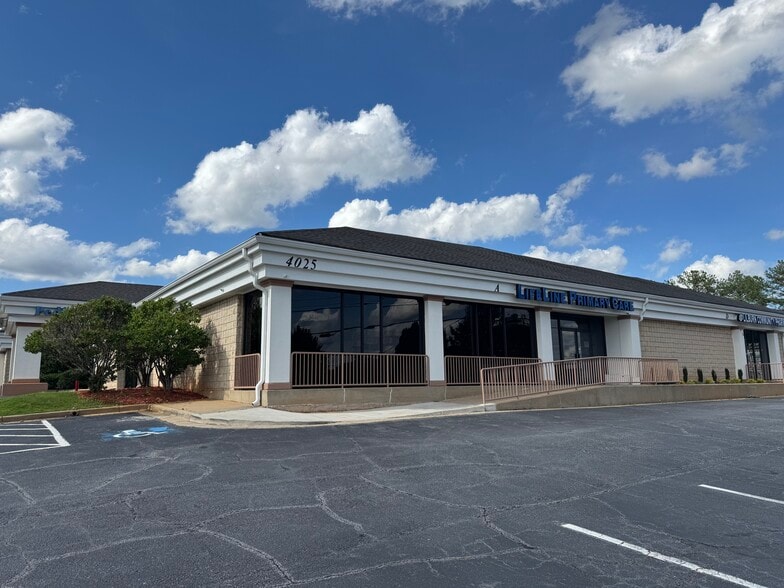 Primary Photo Of 4025 Lawrenceville Hwy, Lilburn Medical For Lease