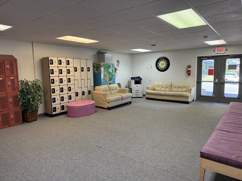 More Photos Of 5496 Highway 92, Acworth Religious Facility For Sale