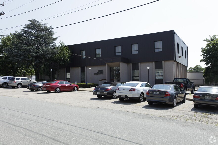 Primary Photo Of 125 Carlsbad St, Cranston Truck Terminal For Lease