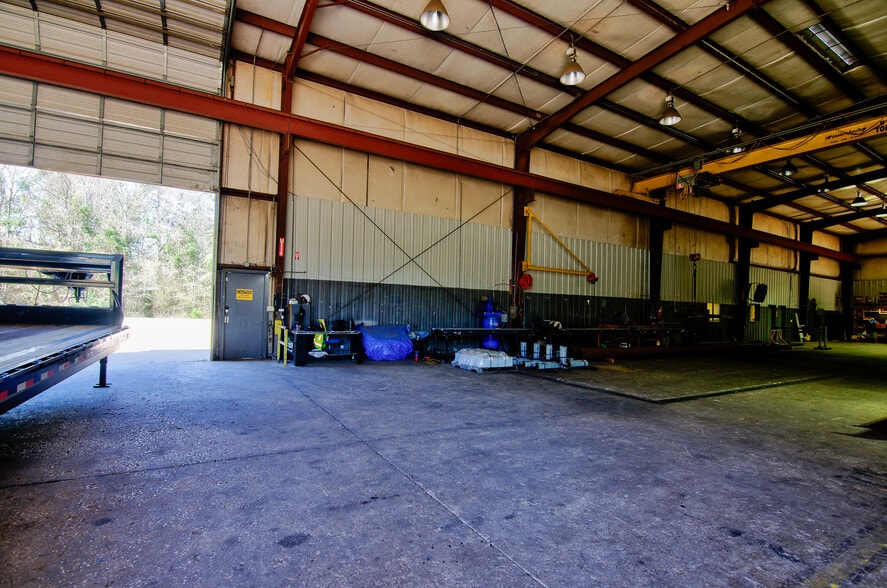 More Photos Of 9730 Shepard Hill Rd, Willis Warehouse For Sale