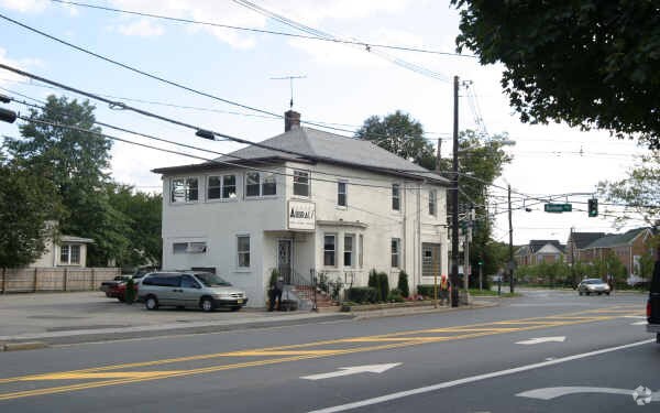 More Photos Of 136-140 Durham Ave, Metuchen Storefront Retail Residential For Lease