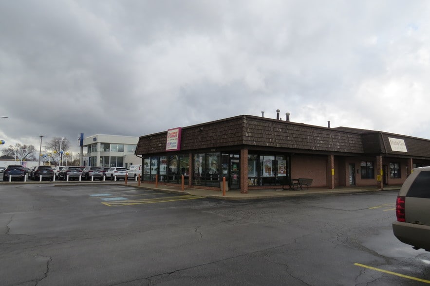 Primary Photo Of 9228 Indianapolis Blvd, Highland Storefront For Lease
