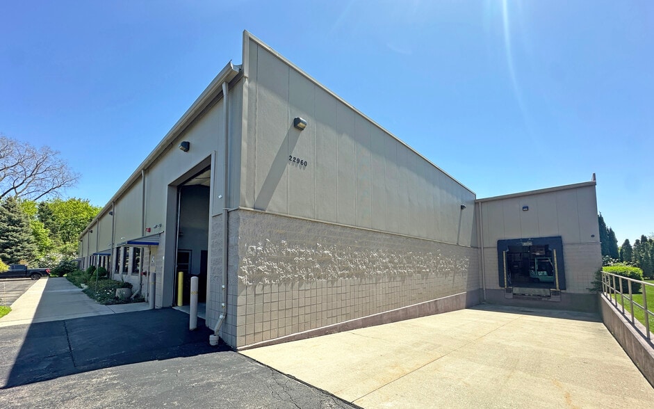 More Photos Of 22960 Venture Dr, Novi Warehouse For Sale