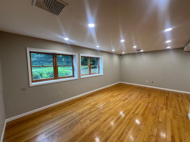 More Photos Of 2421 Route 52, Hopewell Junction Freestanding For Lease