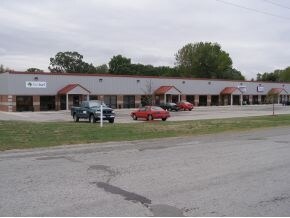 More Photos Of 265 E Bell Dr, Warsaw Distribution For Lease