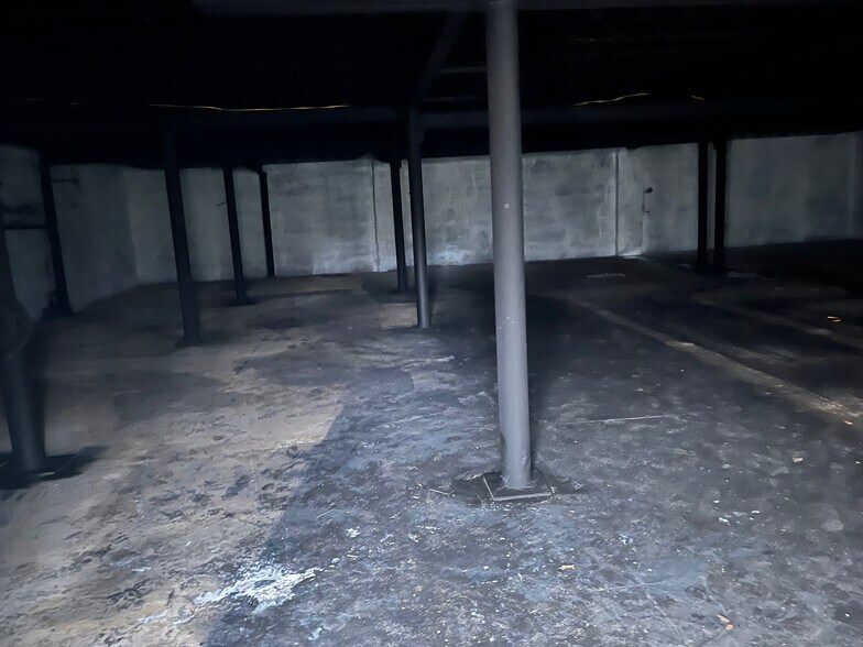 More Photos Of 113 N 1st St, West Branch Light Distribution For Lease