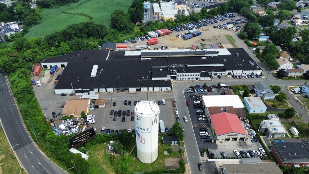 More Photos Of 3 Cass St, Keyport Warehouse For Lease