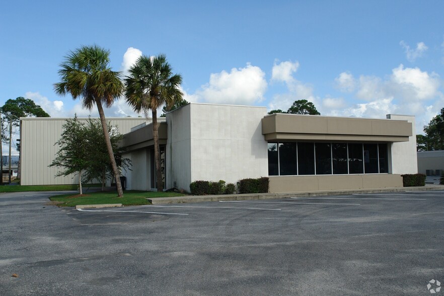 More Photos Of 1430 Harrison Ave, Panama City Office For Lease
