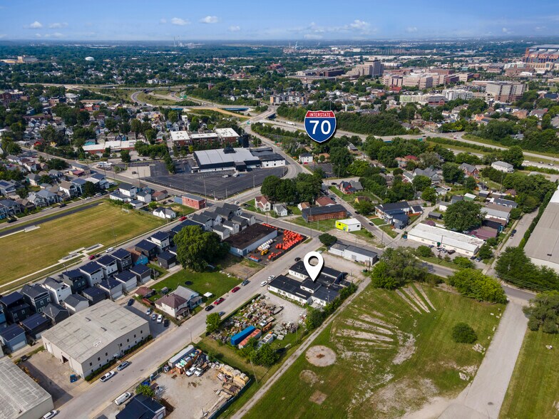 More Photos Of 1122 Deloss St, Indianapolis Warehouse For Sale