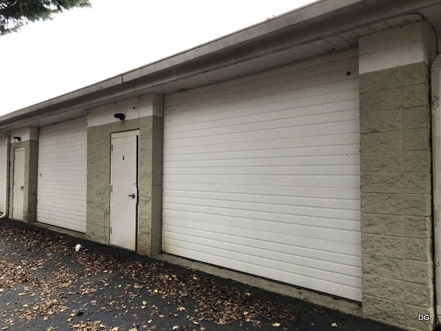 More Photos Of 2495 Eastgate Pl, Snellville Light Distribution For Sale