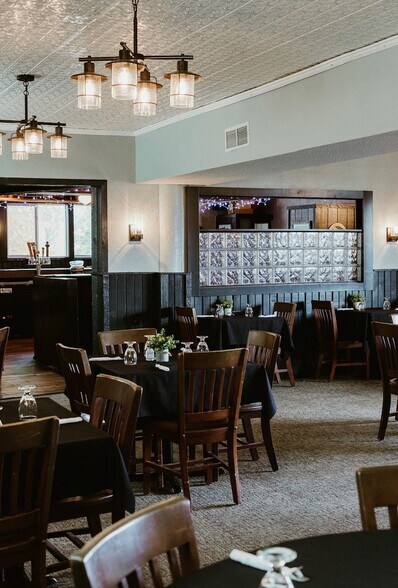 More Photos Of 2982 US Highway 63, Barronett Restaurant For Sale