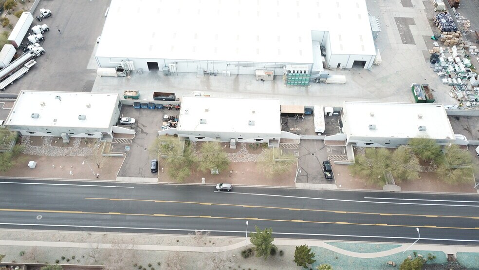 More Photos Of 1000 N Hamilton St, Chandler Warehouse For Lease
