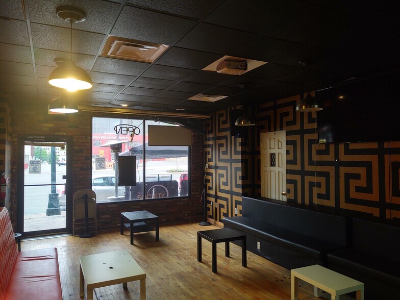 More Photos Of 8227 Georgia Ave, Silver Spring Storefront Retail Office For Lease