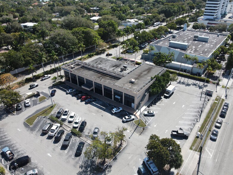 More Photos Of 5000 Biscayne Blvd, Miami Office For Lease
