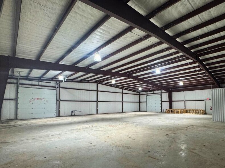 More Photos Of 147 Marino Rd, Bryan Industrial For Lease