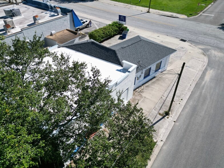 More Photos Of 240 S 1st St, Lake Wales Office For Sale
