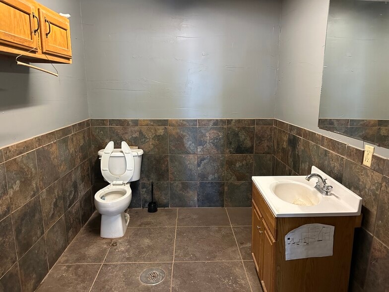 More Photos Of 3597 US Highway 84, Tuscola Warehouse For Lease