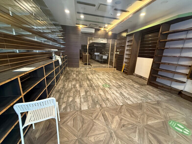 More Photos Of 51 E 34th St, New York Apartments For Lease