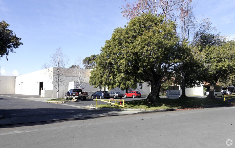Primary Photo Of 23841 Foley St, Hayward Distribution For Lease